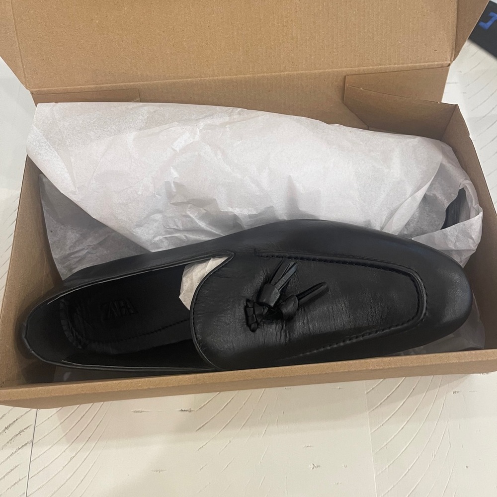 ZARA SOFT LEATHER TASSEL LOAFERS Black SIZE 9 nwt